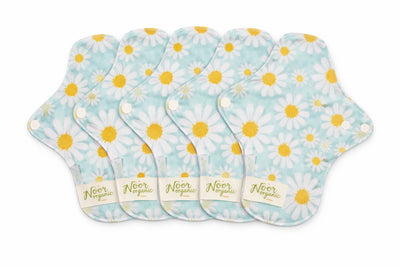 فوط نسائية قماشية من ألياف البامبو الطبيعية ( care free )  (5حبات )